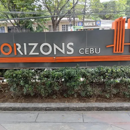 1 Bedroom 48Th Floor Of Horizon 101, Corner With Sea View And Mountain View